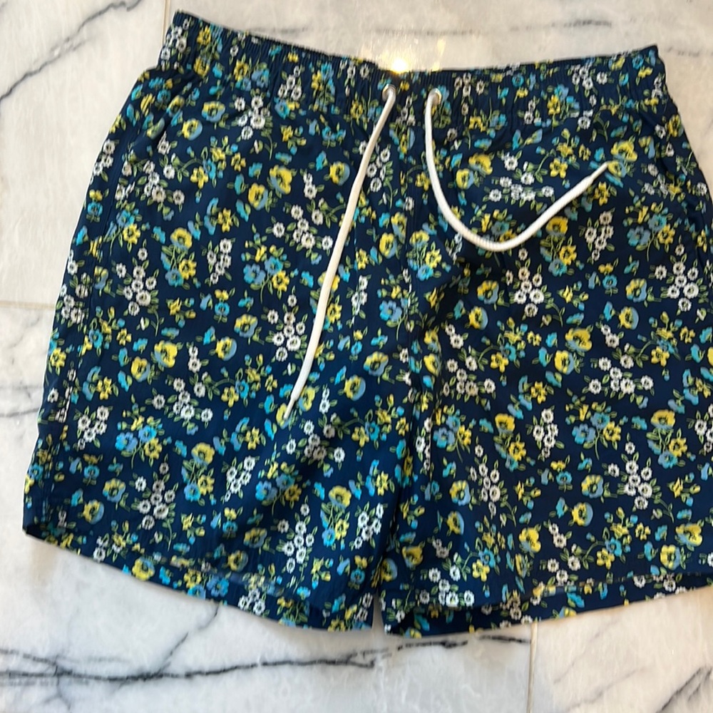 Jcrew size M navy floral swim trunks